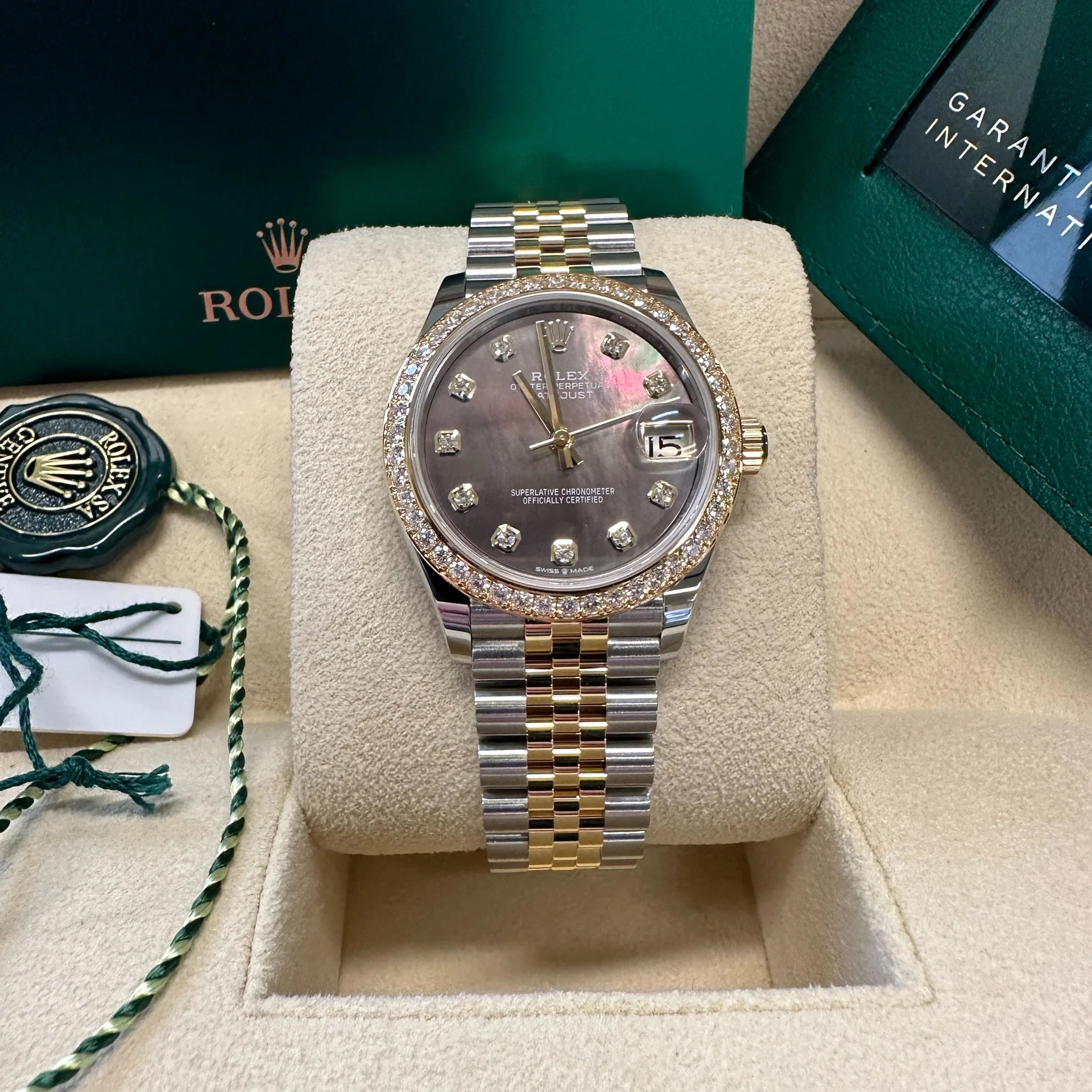 Rolex Datejust m278383-0023/0024 31mm Mother of Pearl Dial Oyster Bracelet - Image 9