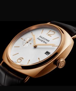 Alternative view of Panerai Radiomir Quaranta Goldtech�?40mm PAM01026