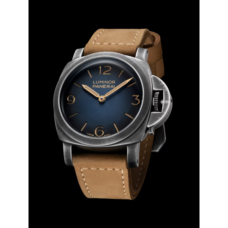 Panerai Luminor Venticinque 44mm PAM02025 - Image 2
