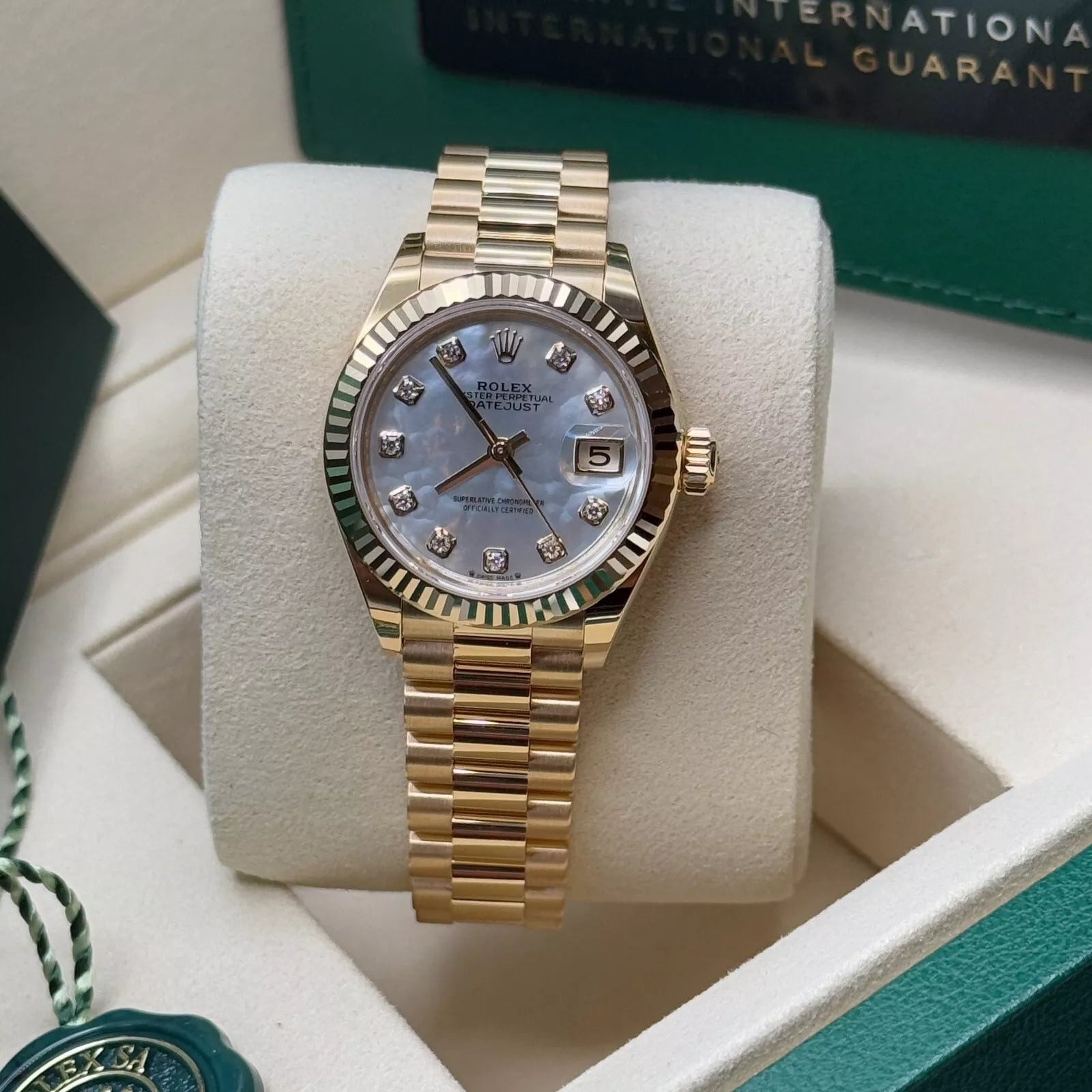 Rolex Lady-Datejust 28mm 279178 Mother-of-Pearl Diamonds Dial - Image 10