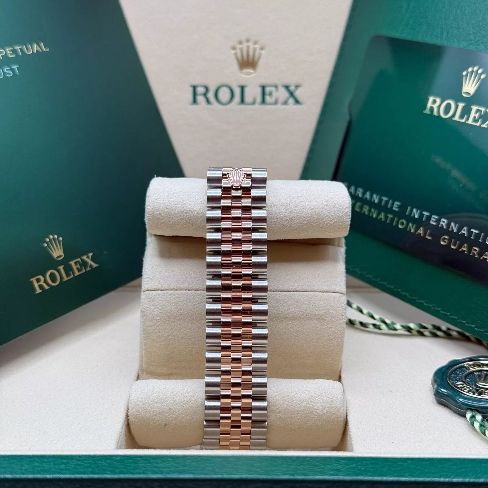 Rolex Datejust m278271-0025/0026 White Mother-of-Pearl 31mm Dial Oyster Bracelet Watch - Image 13
