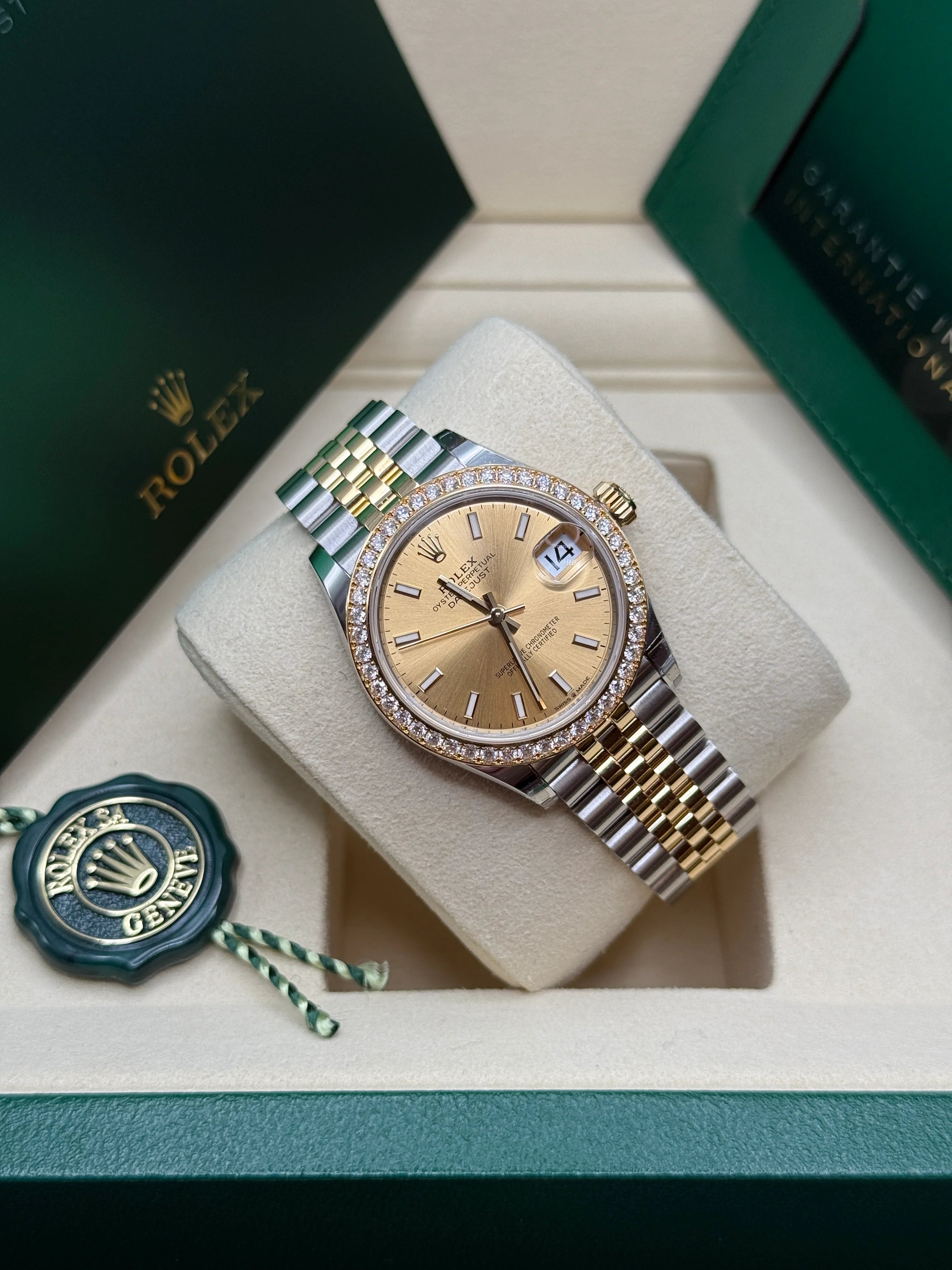 Rolex Datejust m278383-0013/0014 31mm Champagne Dial Oyster Bracelet - Image 5