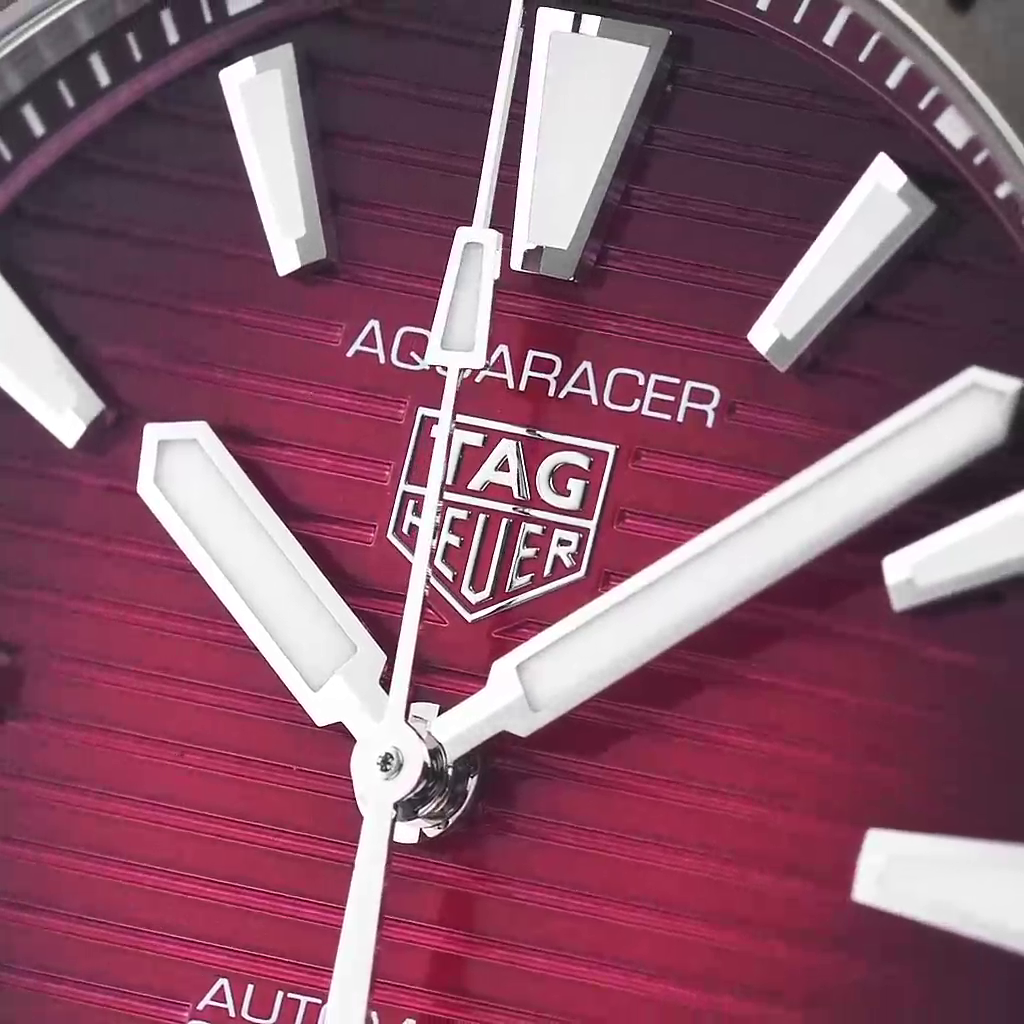 TAG Heuer Aquaracer Professional 200 40mm Mens Watch Red WBP2114.BA0627 - Image 7