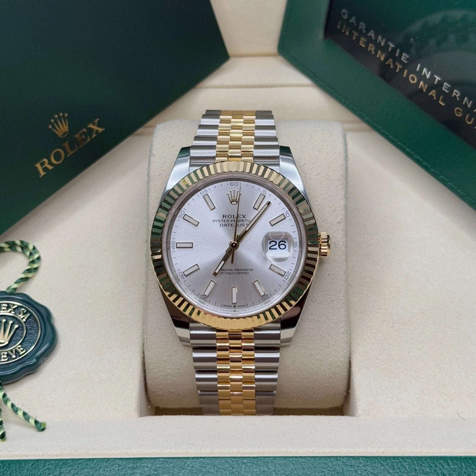 Rolex Datejust 41mm 126333 Silver Index Oyster Steel and Yellow Gold Mens Watch - Image 11