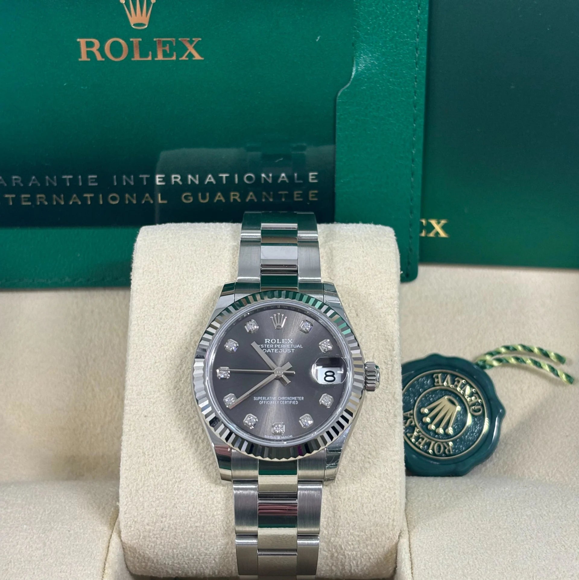 Rolex Datejust m278274-0007/0008 Dark Grey 31mm Dial Oyster Watch - Image 3