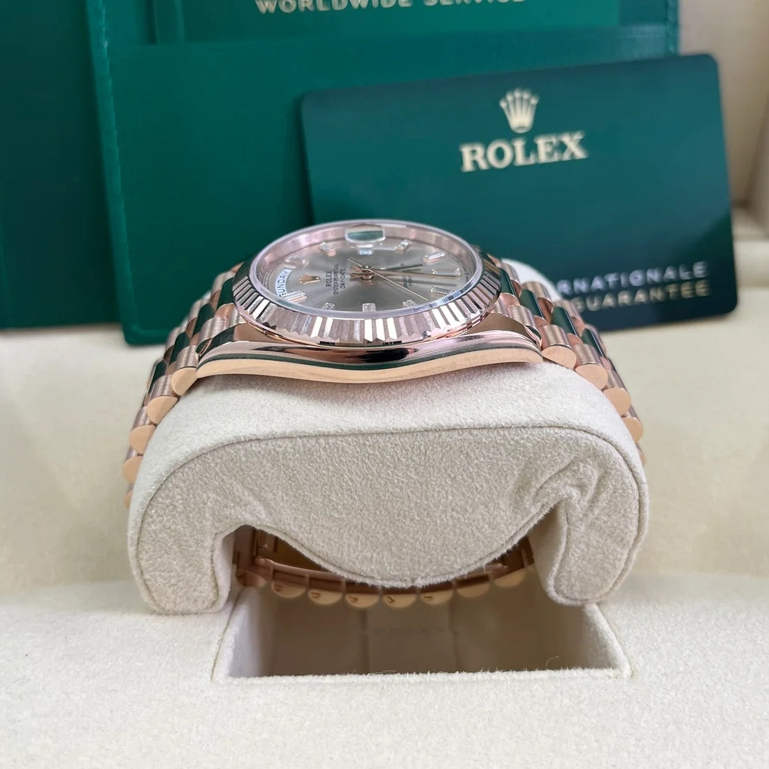 Rolex Day-Date President 40mm Everose Gold Sundust Diamond Baguette Dial - 228235 - Image 4