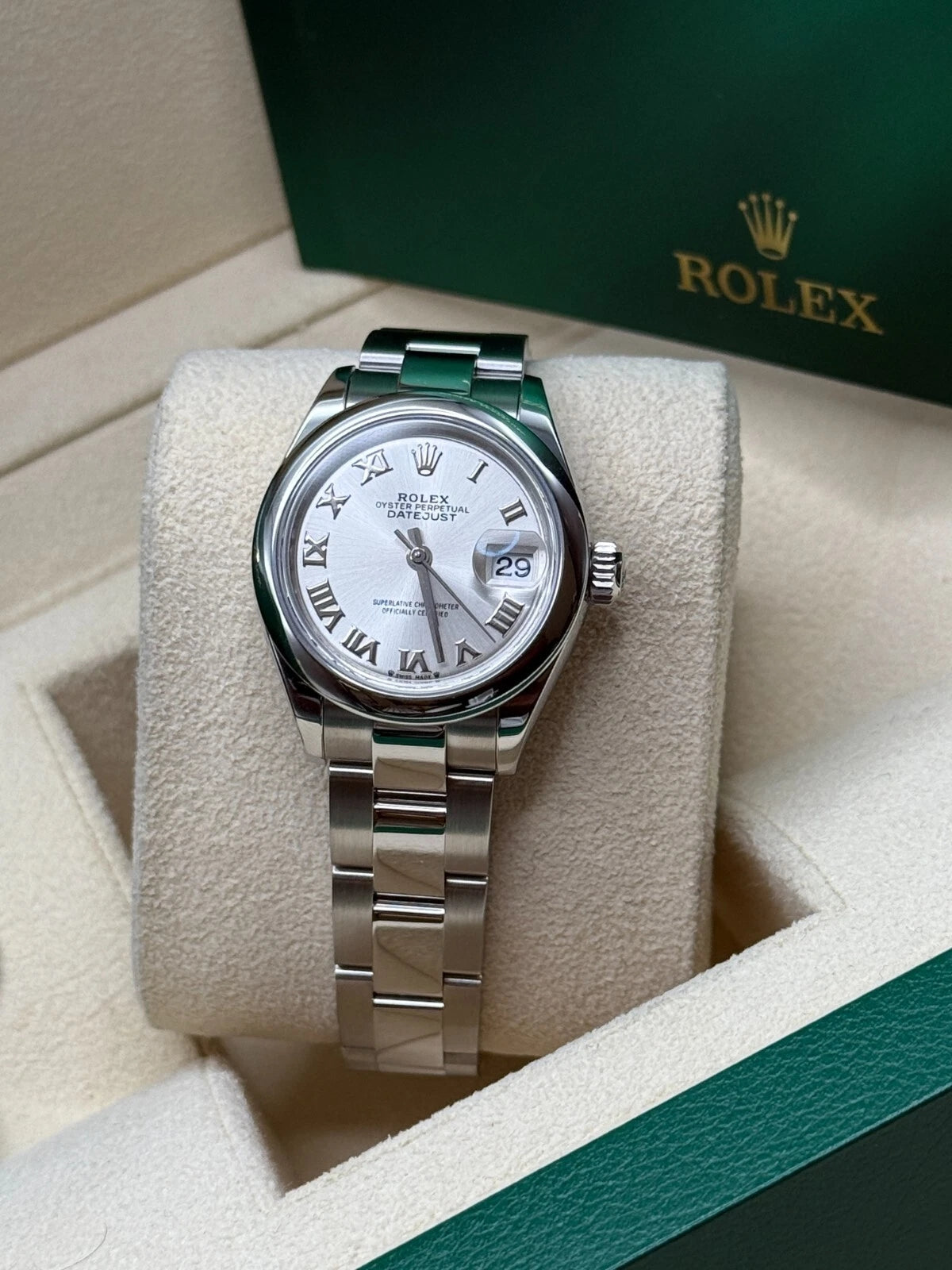 Rolex Lady-Datejust 28mm m279160 Oyster Perpetual Silver Dial Oyster Bracelet - Image 10