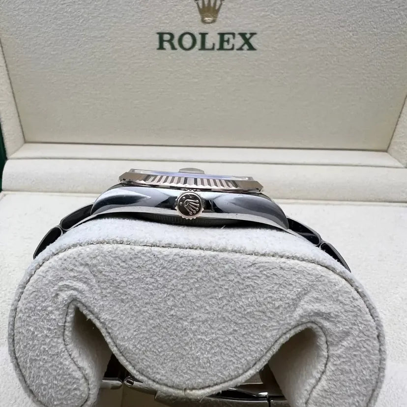 Rolex Datejust 36mm 126231 Rose Dial Oyster Bracelet - Image 2