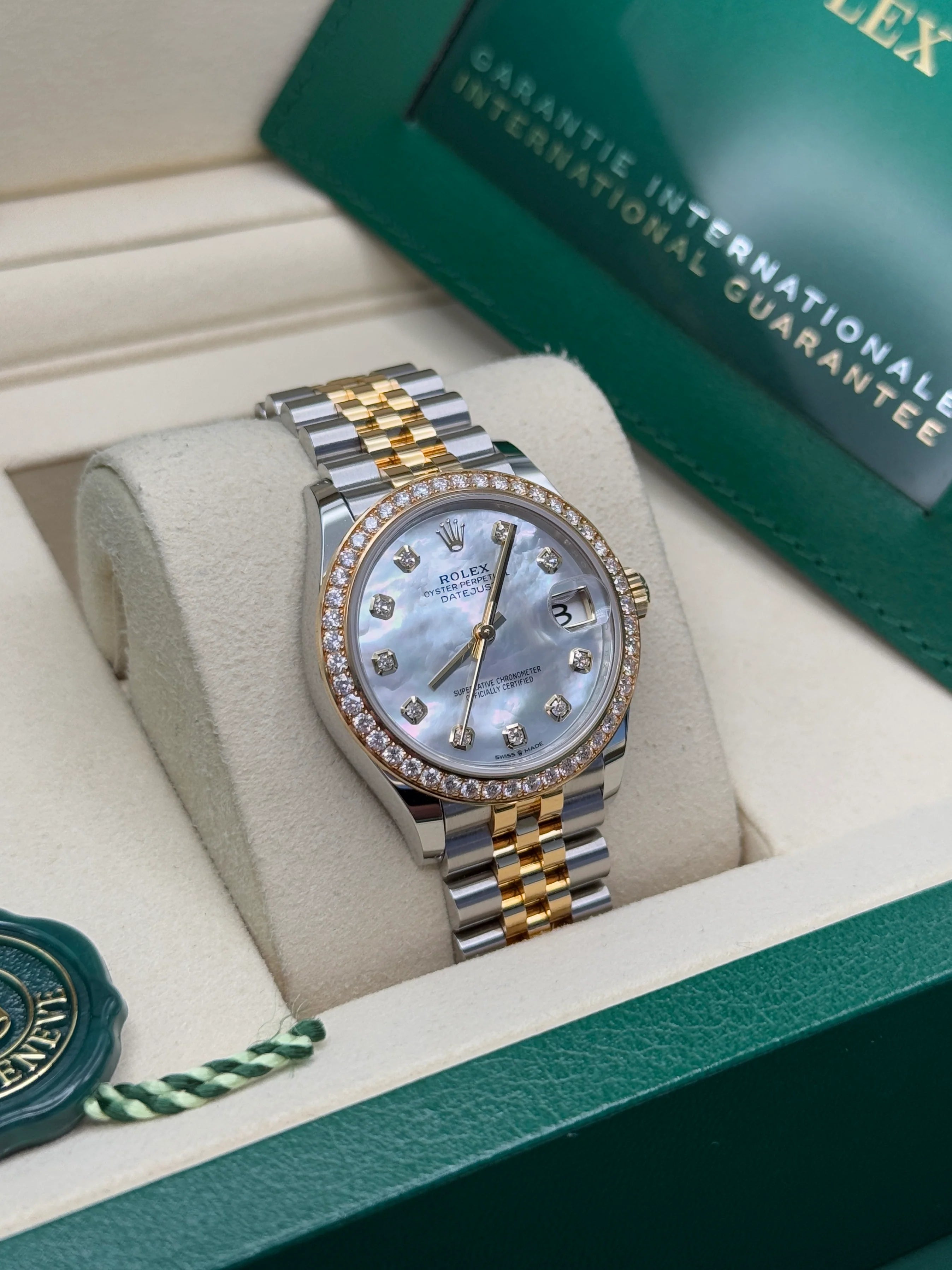 Rolex Datejust m278383-0027/0028 31mm Mother of Pearl Dial Oyster Bracelet - Image 4