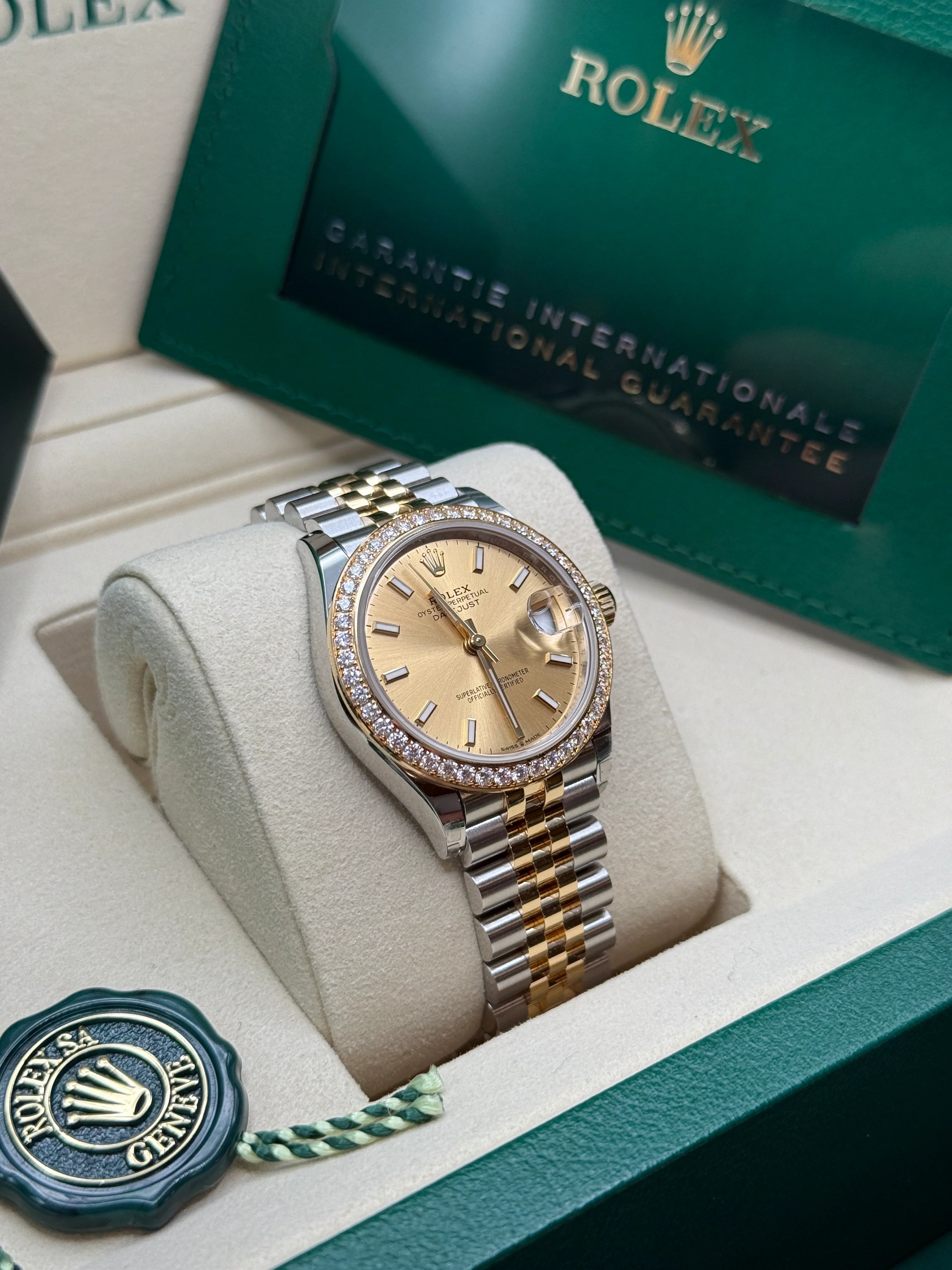 Rolex Datejust m278383-0013/0014 31mm Champagne Dial Oyster Bracelet - Image 6