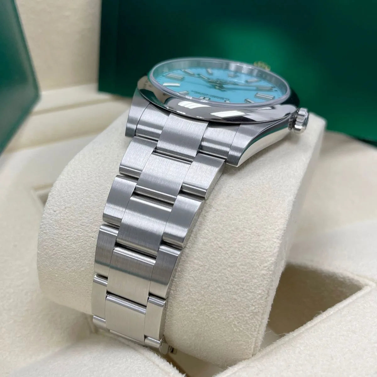 Rolex Oyster Perpetual 36mm 126000-0006 Tiffany Blue Turquoise Dial - Image 2