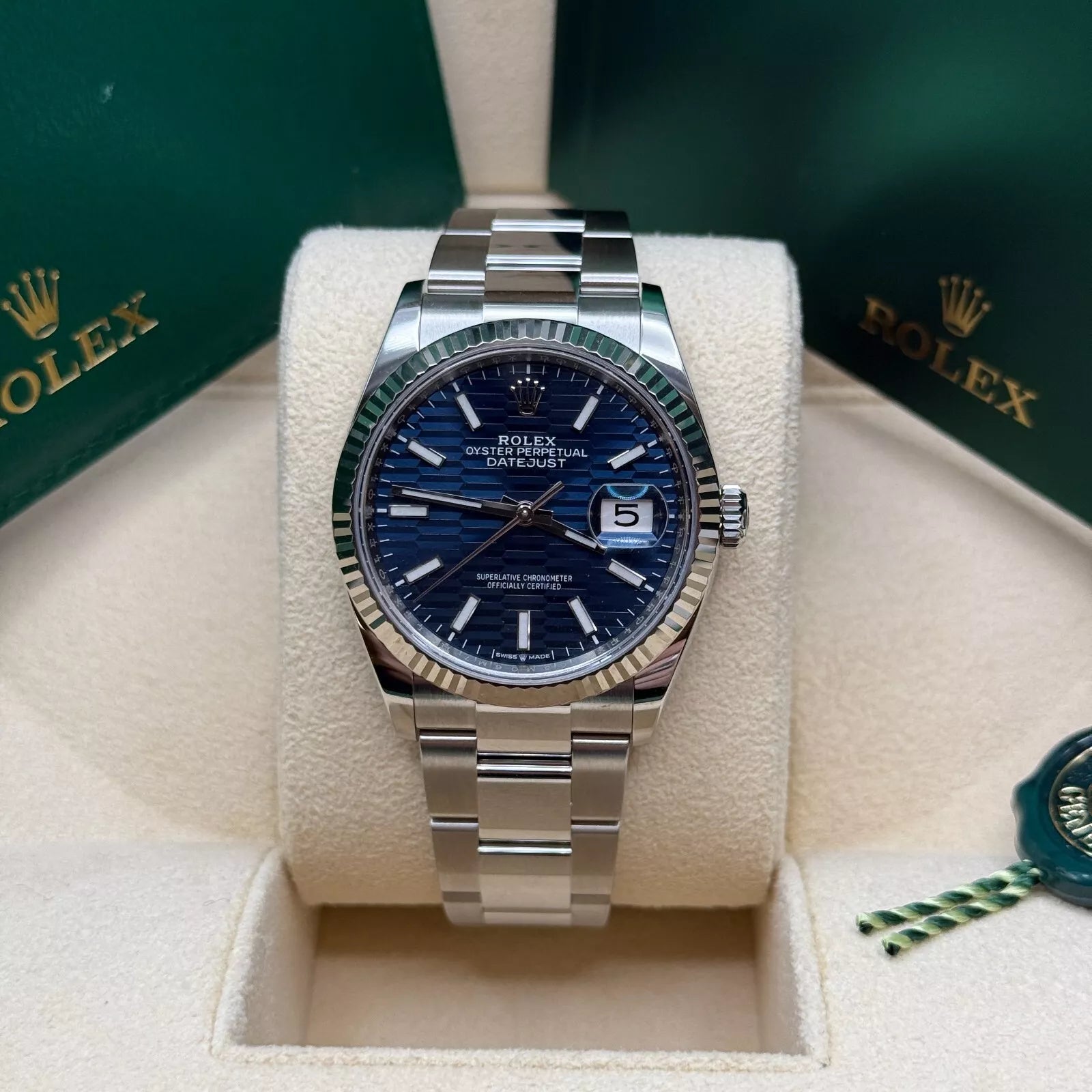 Rolex Datejust 36mm 126234 Blue Fluted Motif Dial Jubilee Bracelet - Image 12