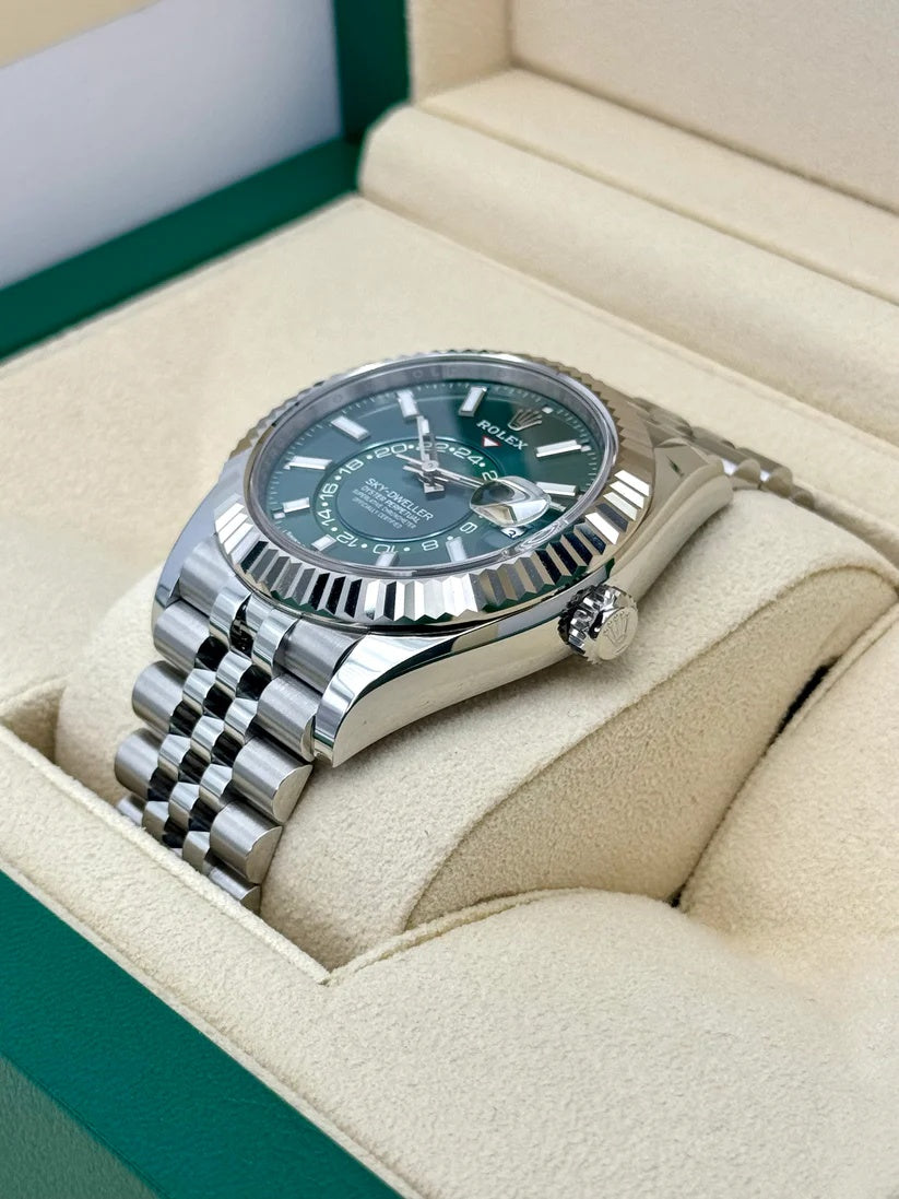 Rolex Sky-Dweller 42mm 336934-0002 Stainless Steel Green Dial Oyster - Image 3
