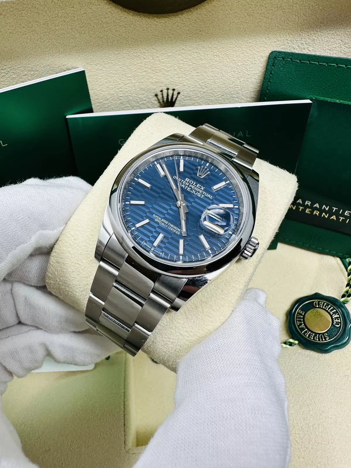 Rolex Datejust 36mm 126200 Oyster Perpetual Blue Fluted Motif Dial Jubilee Stainless Steel - Image 10