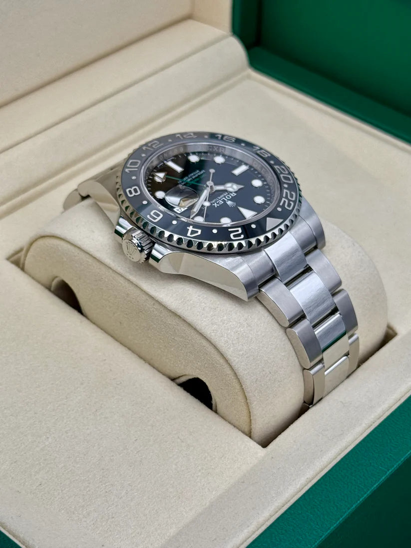 Rolex GMT-Master II 40mm 126710GRNR-0004 Black Dial Oyster Watch - Image 4