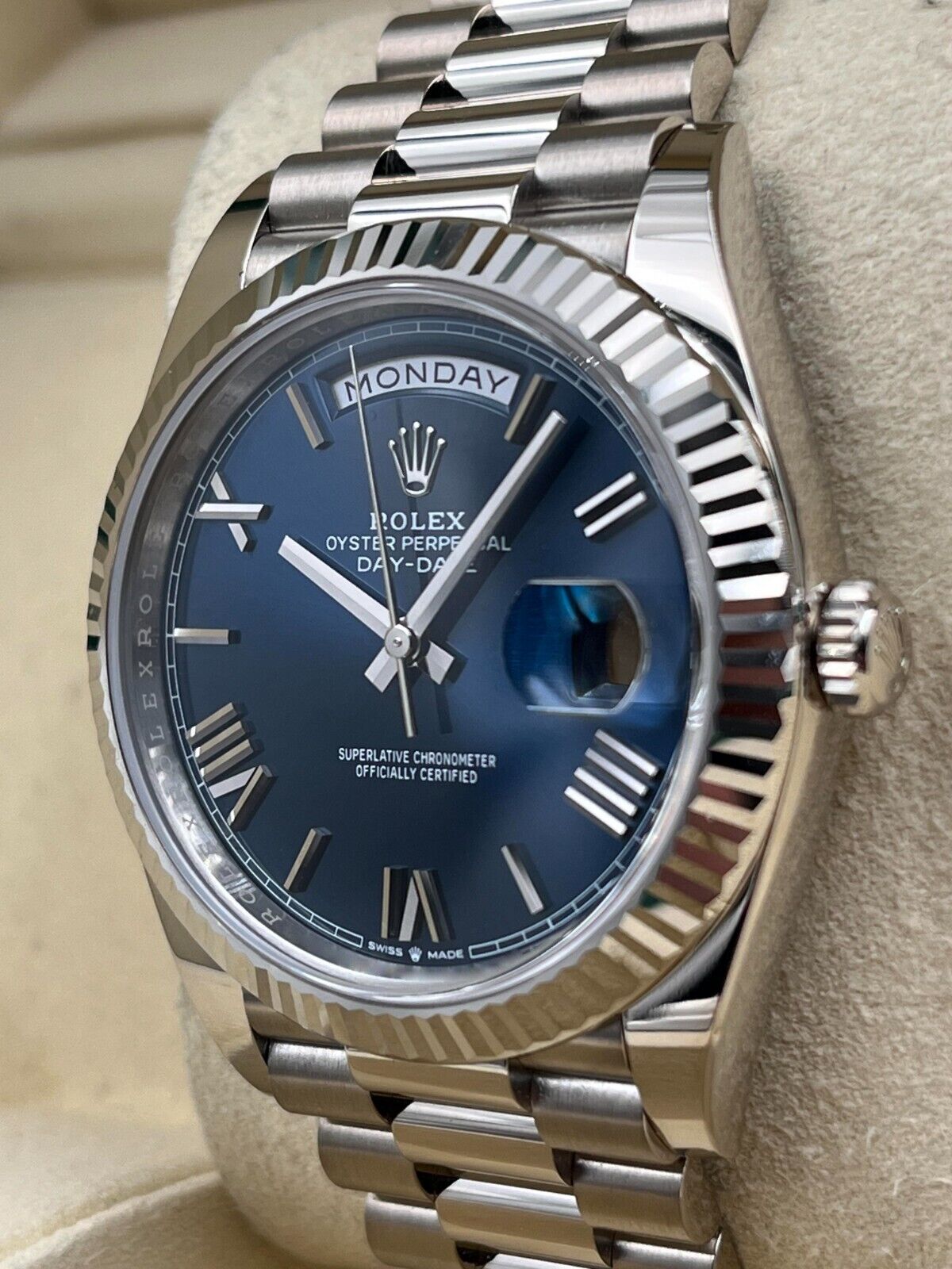 Rolex Day-Date President 40mm White Gold Blue Roman Dial - 228239 - Image 7