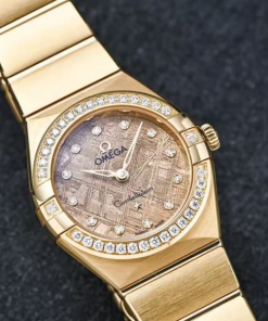 Alternative view of Omega Constellation Ladies' Selection 28mm yellow gold on yellow gold 131.55.28.60.99.006