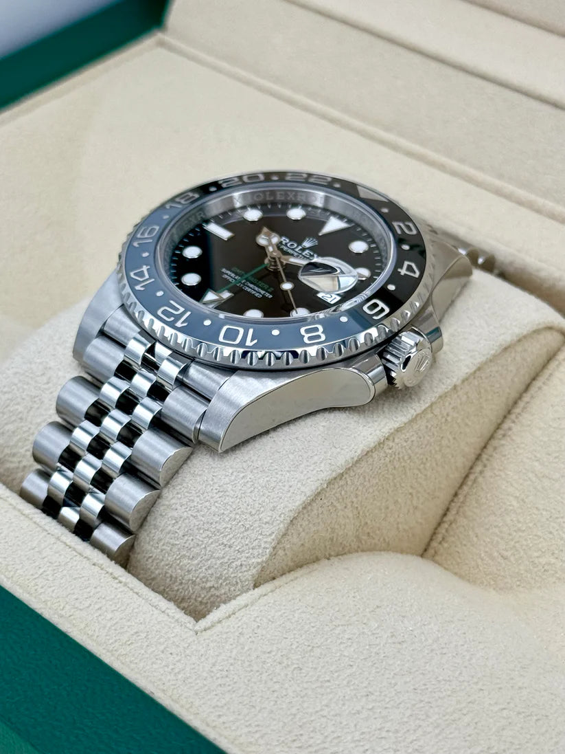 Rolex GMT-Master II 40mm 126710GRNR-0003 Black Dial Jubilee Watch - Image 2