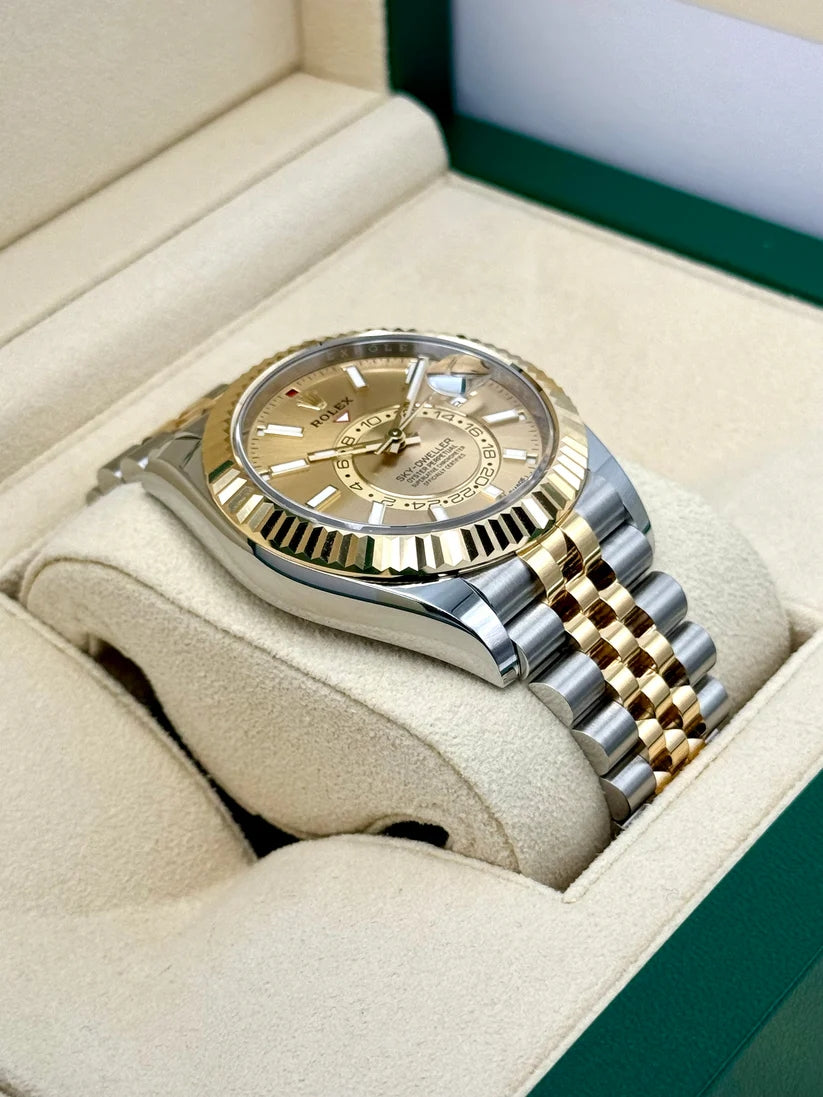 Rolex Sky-Dweller 42mm 336933-0002 Two-Tone Yellow Gold Champagne Dial Oyster - Image 4