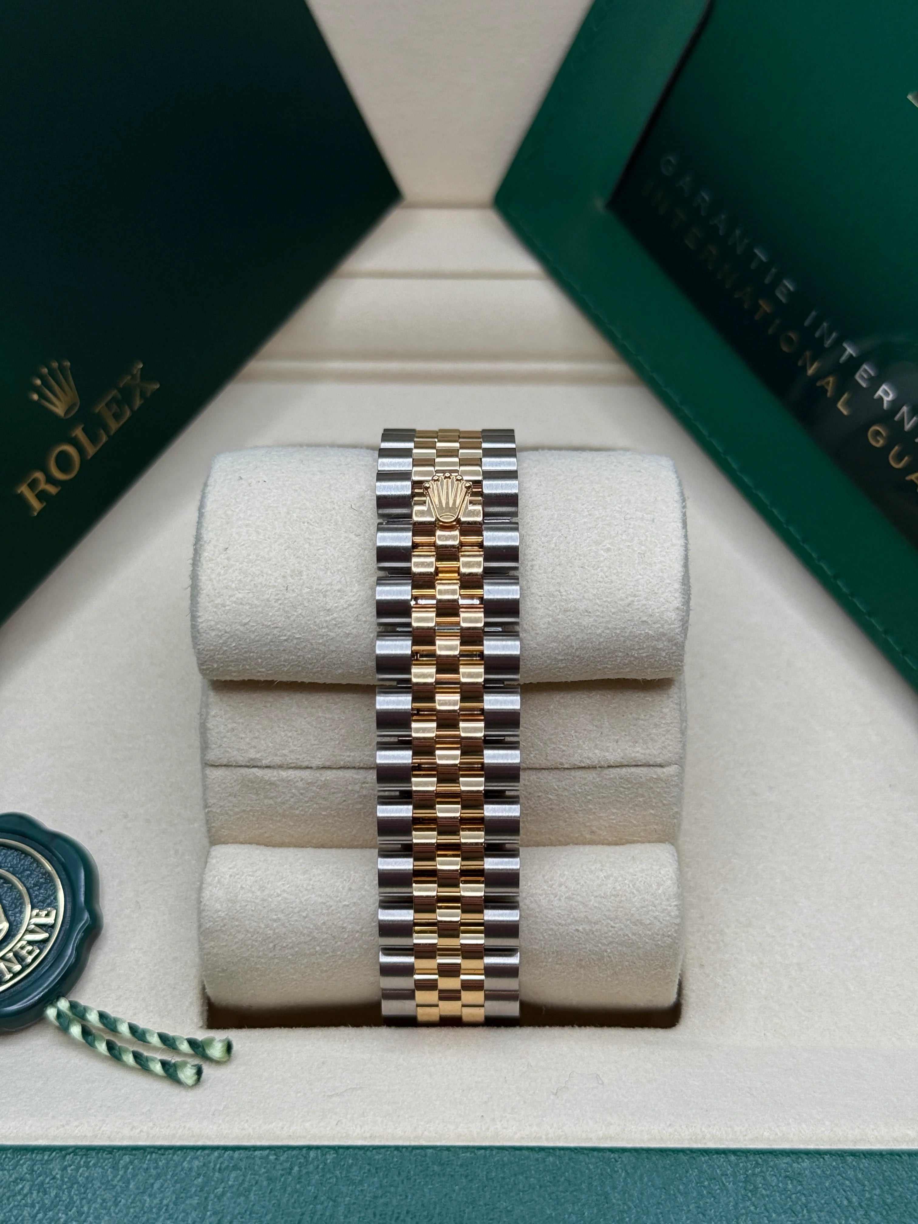 Rolex Datejust m278383-0013/0014 31mm Champagne Dial Oyster Bracelet - Image 8