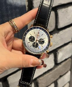 Breitling Navitimer Gold B01
