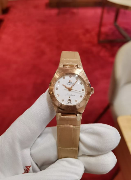 Omega Constellation Ladies' Selection 29mm Sedna�?gold on leather strap 131.53.29.20.52.002 - Image 2