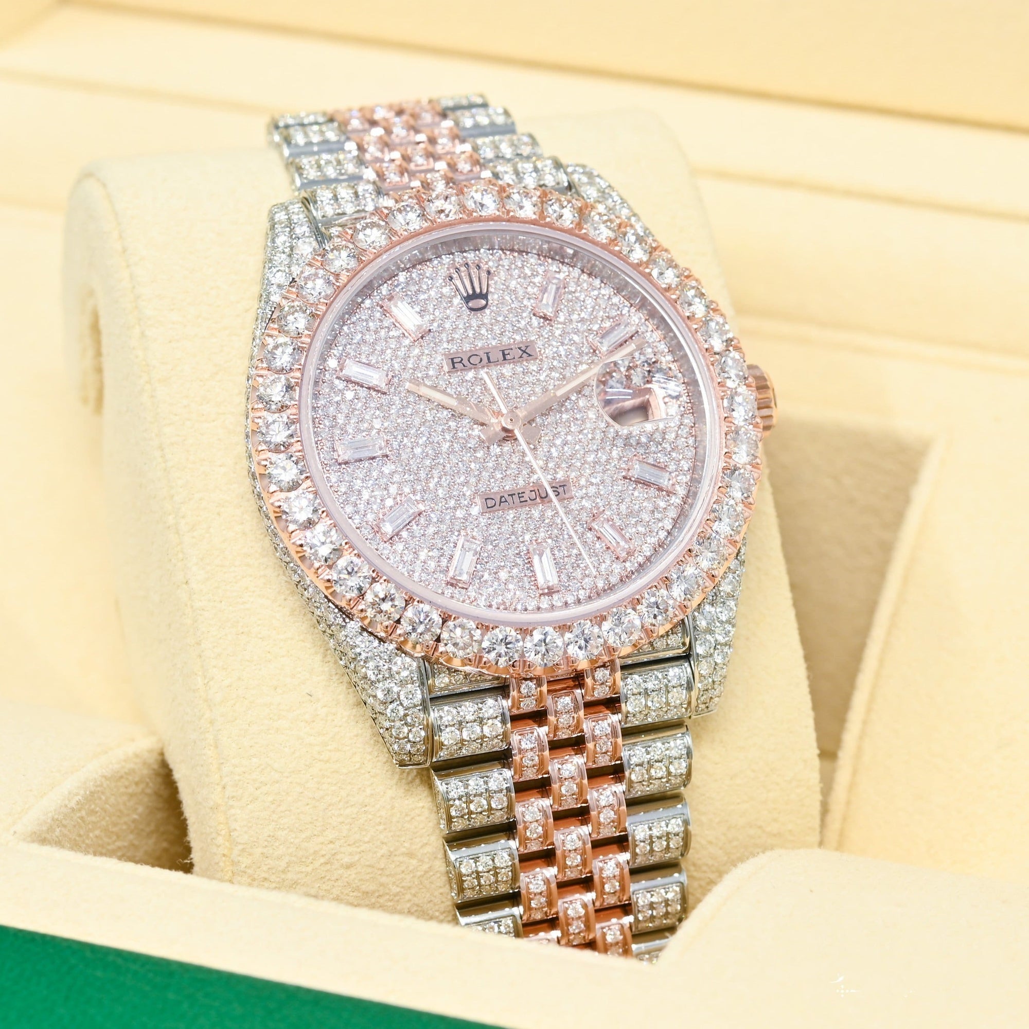 Rolex Datejust 41mm - Everose Full Honeycomb Baguette 126331 - Image 4