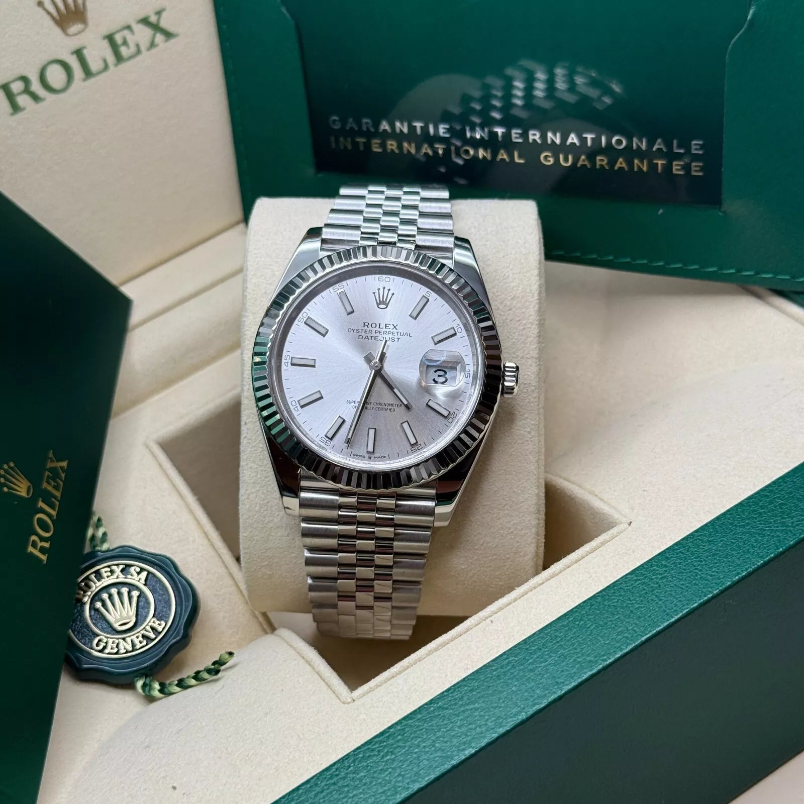 Rolex Datejust 41mm 126334 Silver Index Jubilee Stainless Steel Mens Watch - Image 12