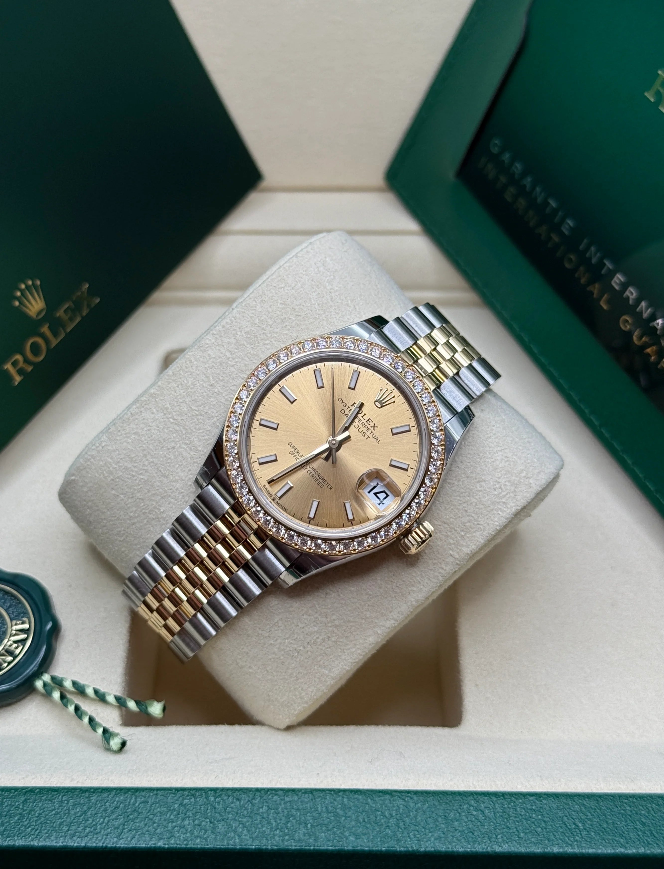 Rolex Datejust m278383-0013/0014 31mm Champagne Dial Oyster Bracelet - Image 4