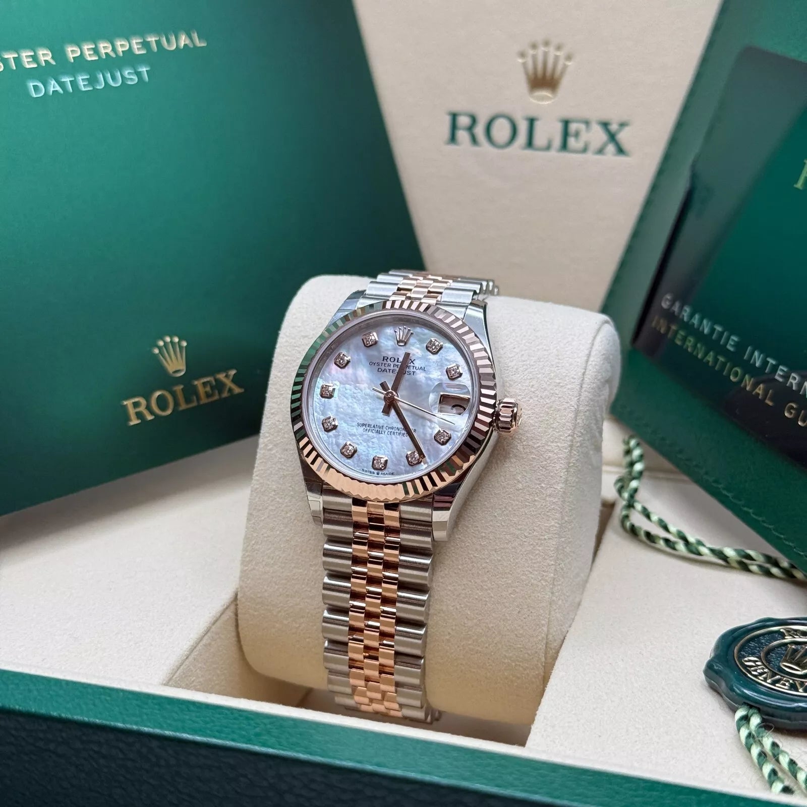 Rolex Datejust m278271-0025/0026 White Mother-of-Pearl 31mm Dial Oyster Bracelet Watch - Image 9