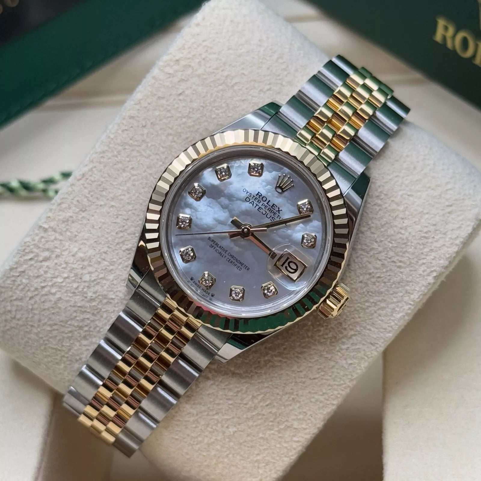 Rolex Lady-Datejust 28mm 279173 Mother of Pearl Diamond Dial Oyster Bracelet - Image 7