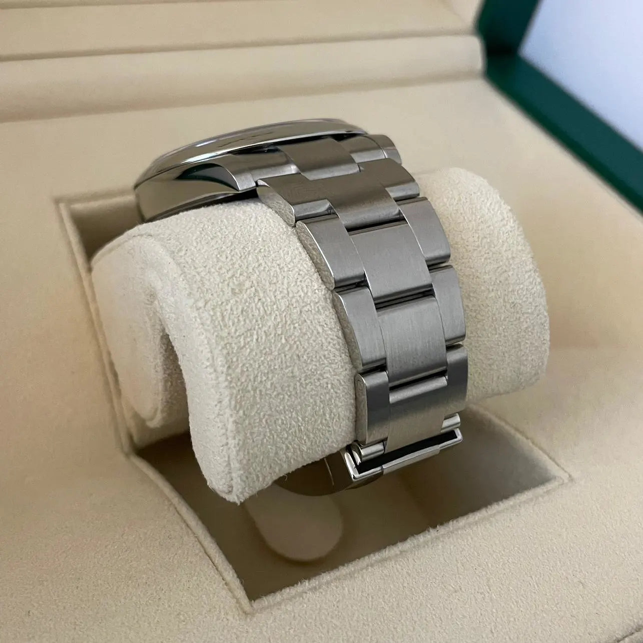 Rolex Oyster-Perpetual 124300-0007 41mm - Image 9