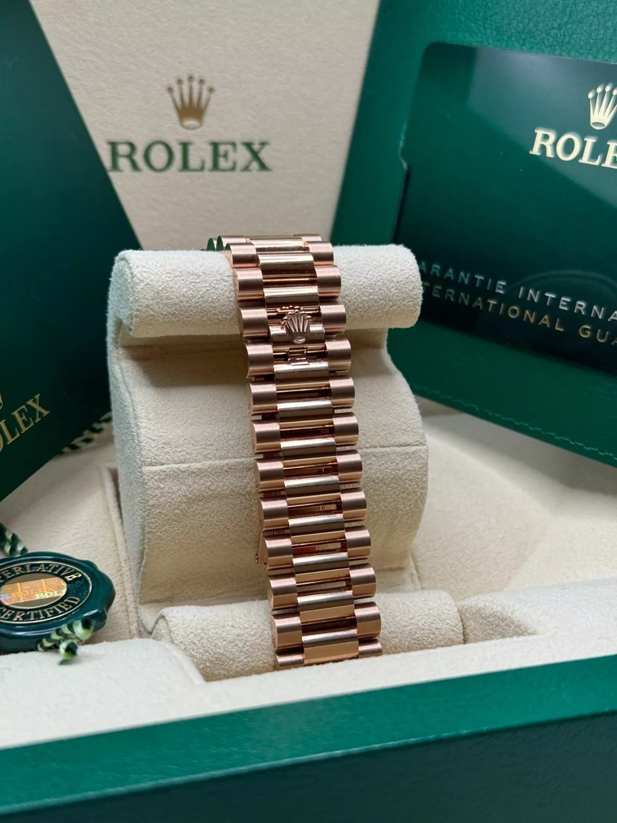 Rolex Day-Date 40mm Sundust Diamonds Dial 228345rbr-0007 - Image 8