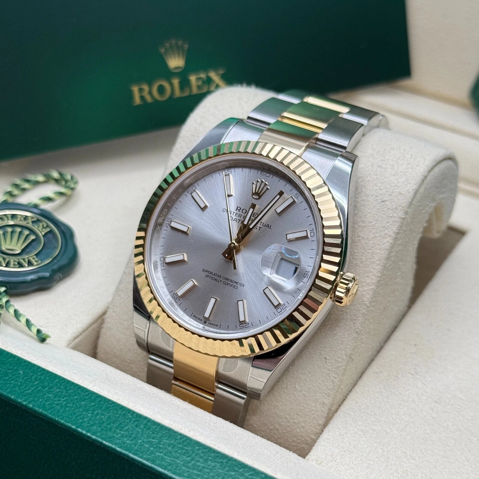 Rolex Datejust 41mm 126333 Silver Index Oyster Steel and Yellow Gold Mens Watch - Image 6