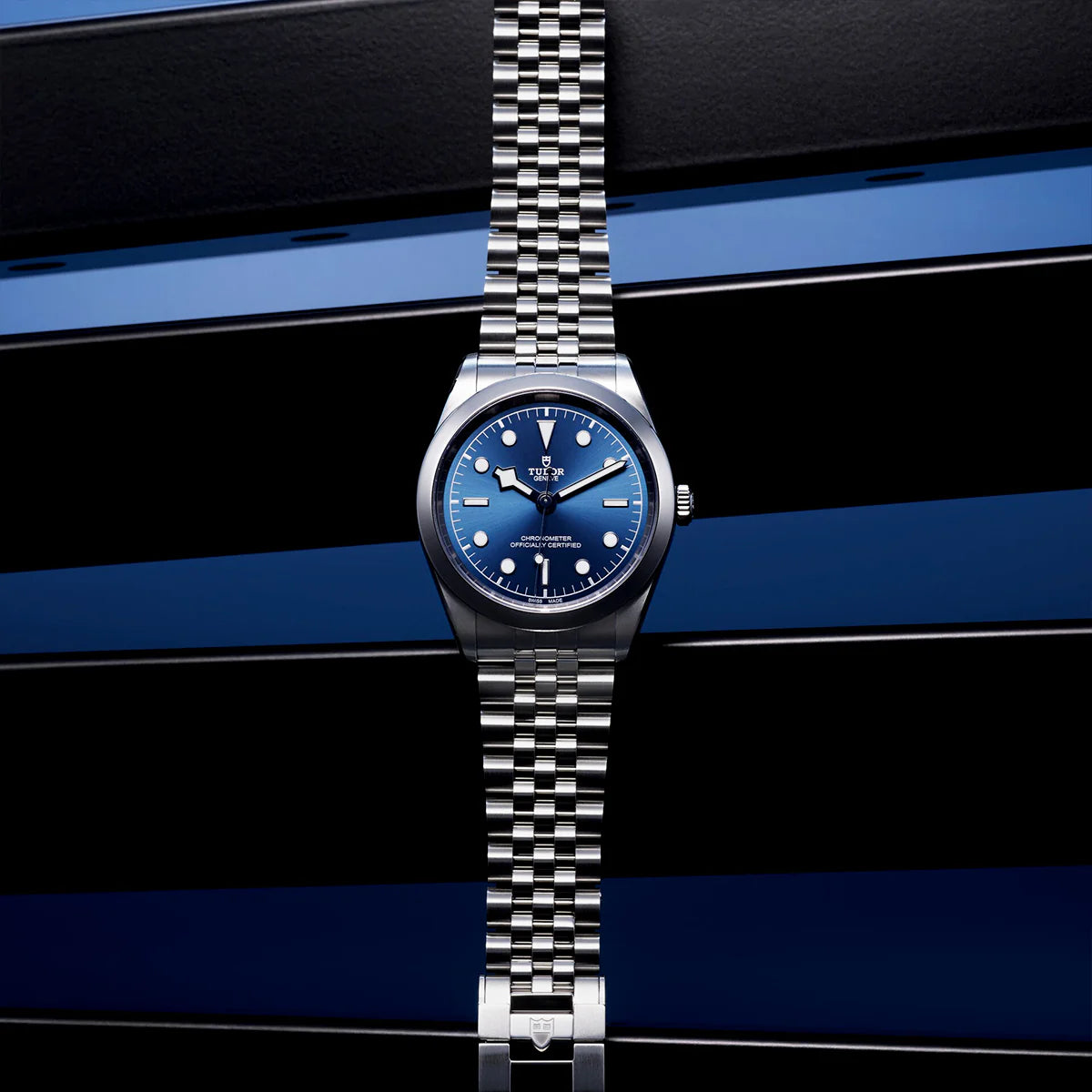 TUDOR Black Bay 39mm Blue Dial Men's Automatic Bracelet Watch M79660-0002 - Image 3