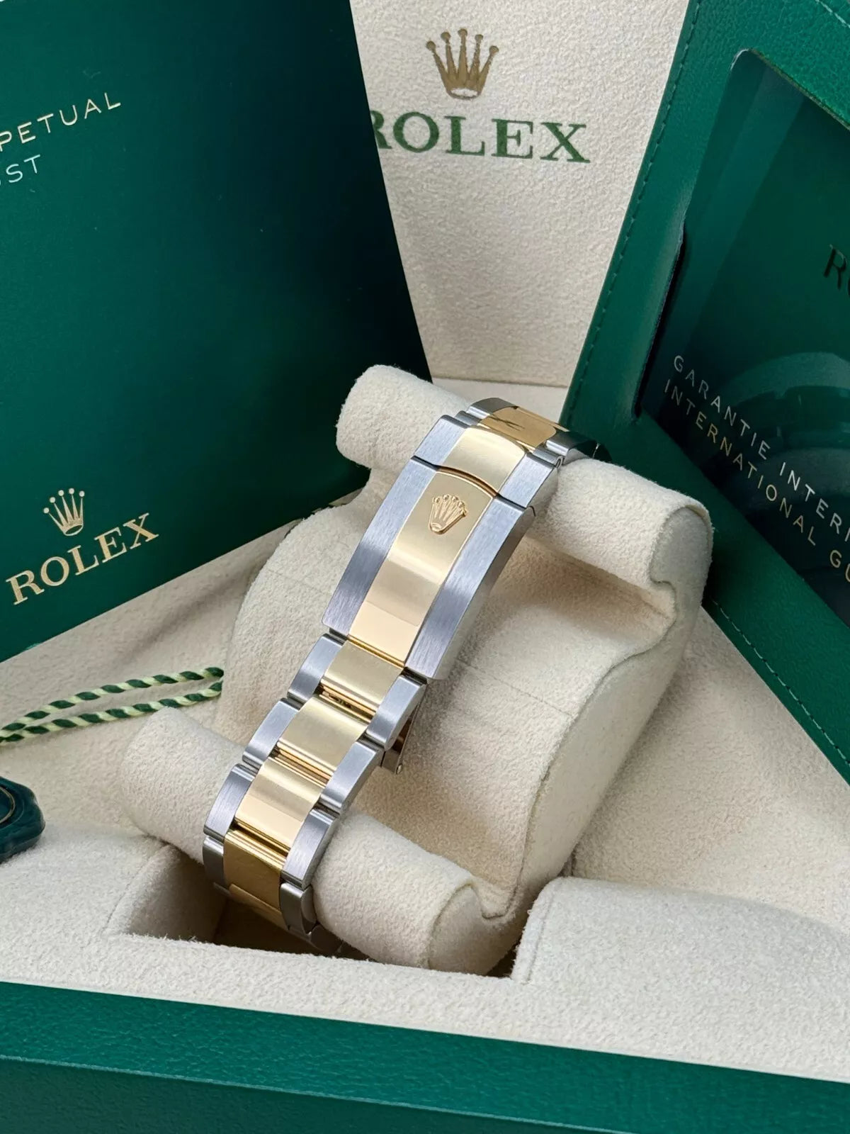Rolex Datejust 36mm 126233 White Dial Oyster Bracelet Watch - Image 4