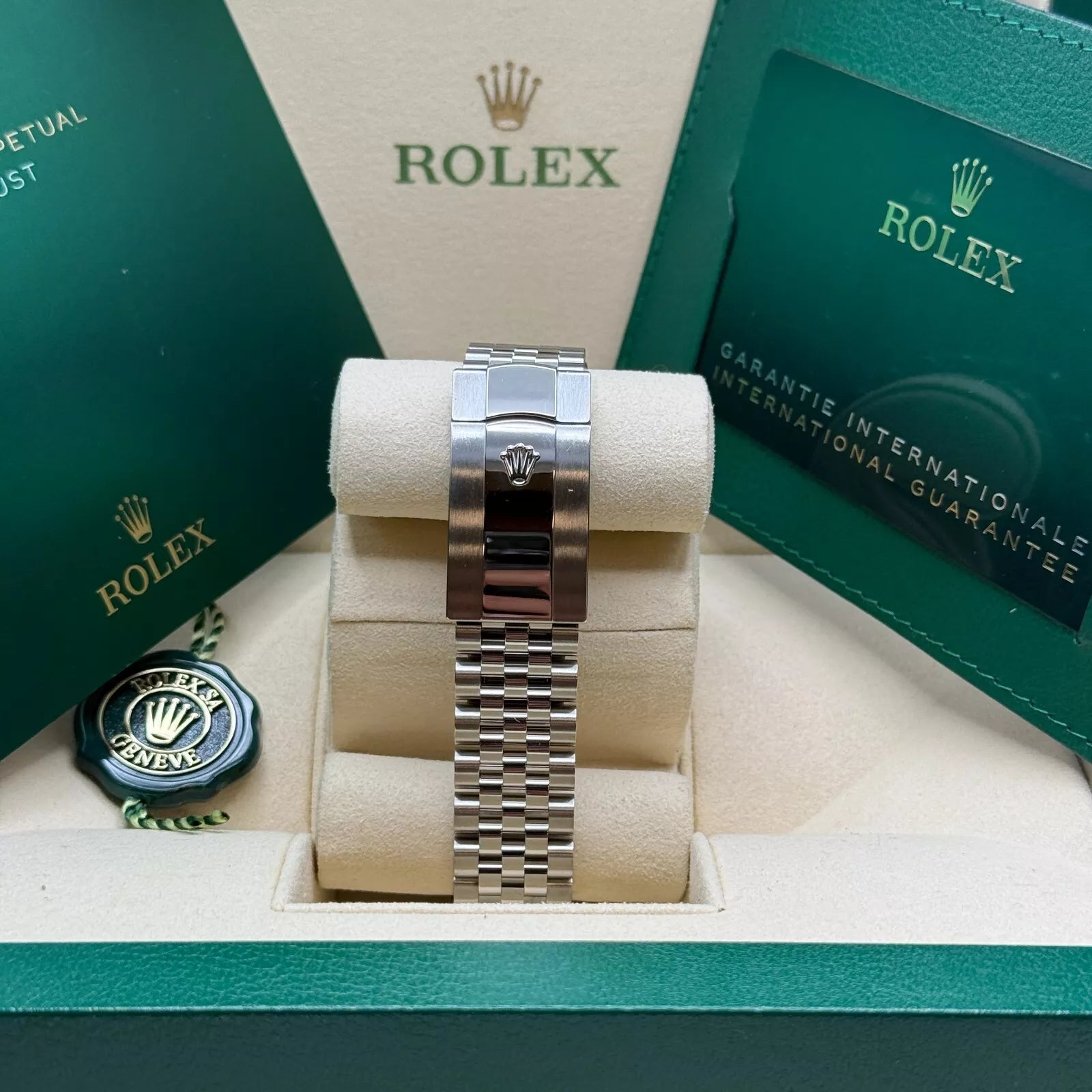 Rolex Datejust 41mm 126334 Silver Index Jubilee Stainless Steel Mens Watch - Image 10