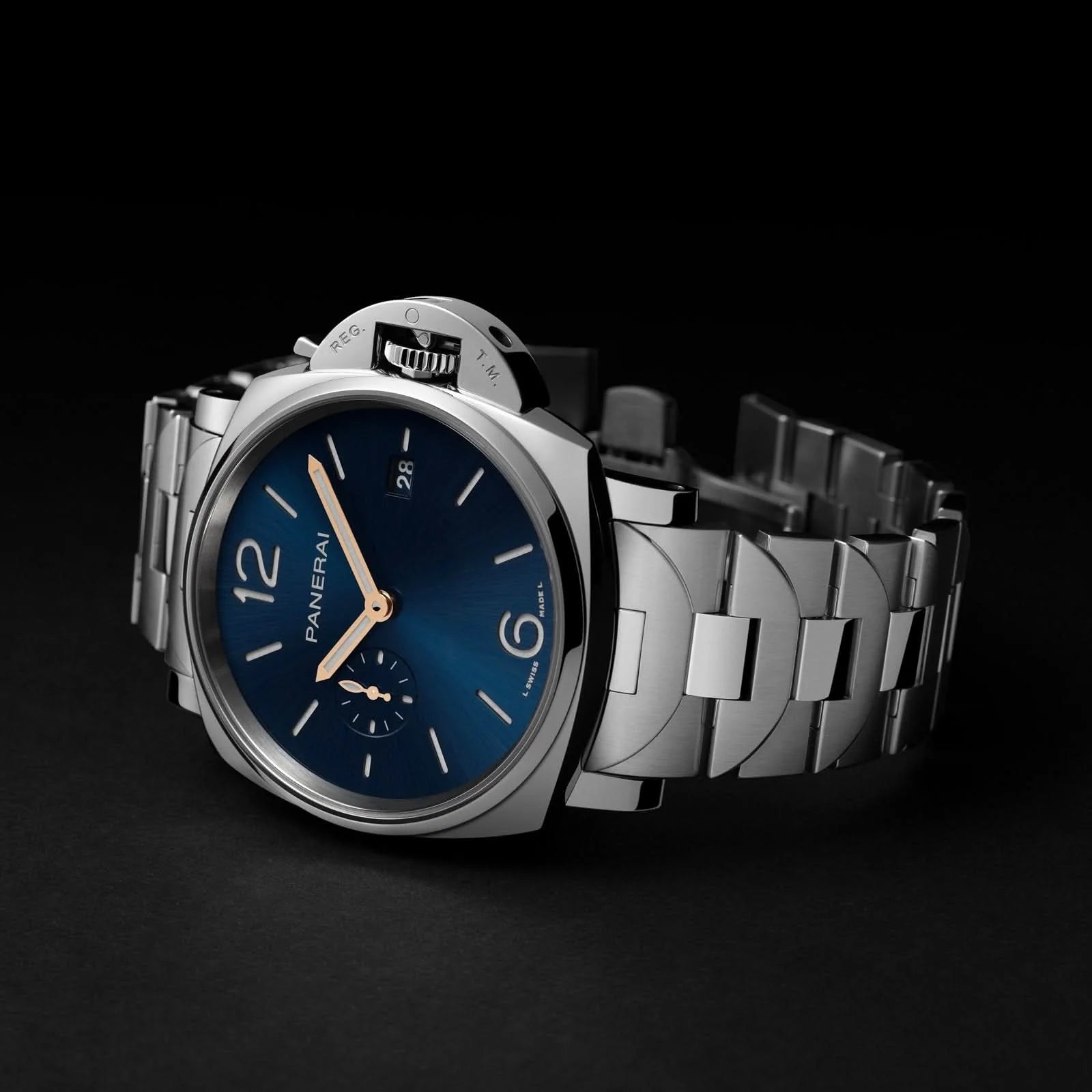 Panerai Luminor Due 42mm PAM01124 - Image 3