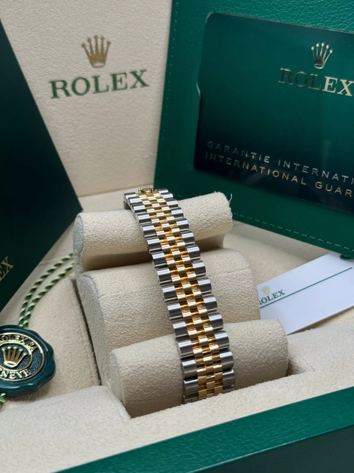 Rolex Datejust m278243-0013/0014 31mm Champagne Dial Yellow Rolesor Oyster Watch - Image 8