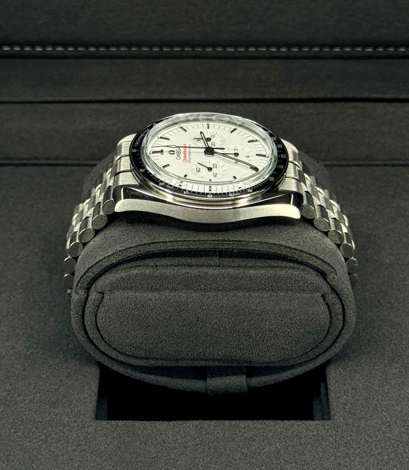 Omega Speedmaster Moonwatch Professional 42mm White Dial Stainless Steel Bracelet 310.30.42.50.04.001 - Image 6