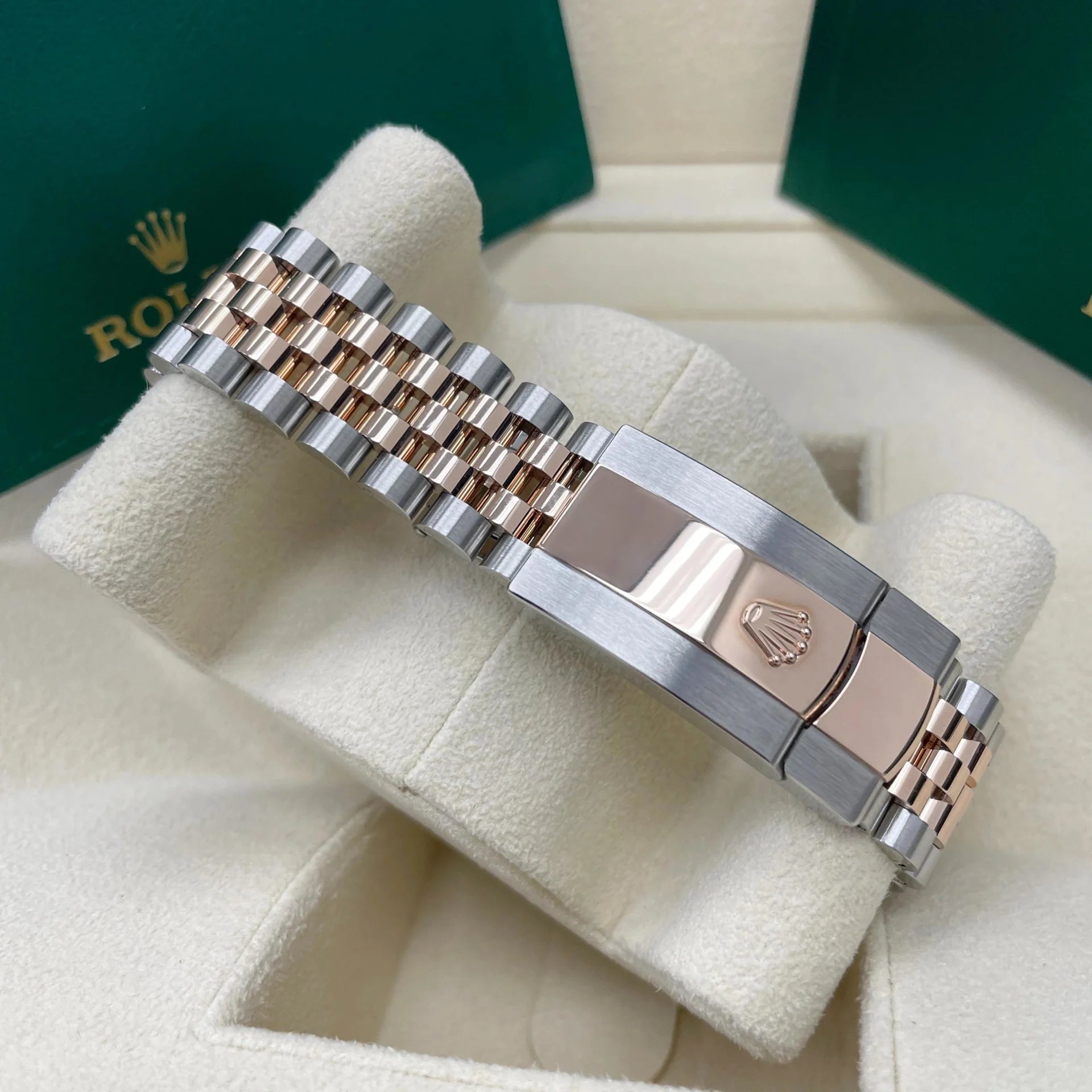 Rolex Datejust 41mm 126331 Sundust Index Oyster Steel and Everose Gold Watch - Image 11