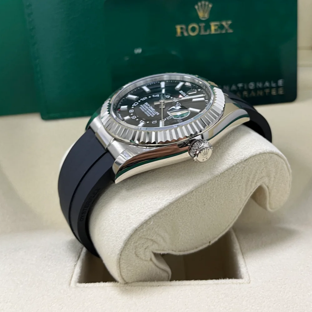 Rolex Sky-Dweller 42mm White Gold Black Dial Oysterflex - 336239 - Image 5