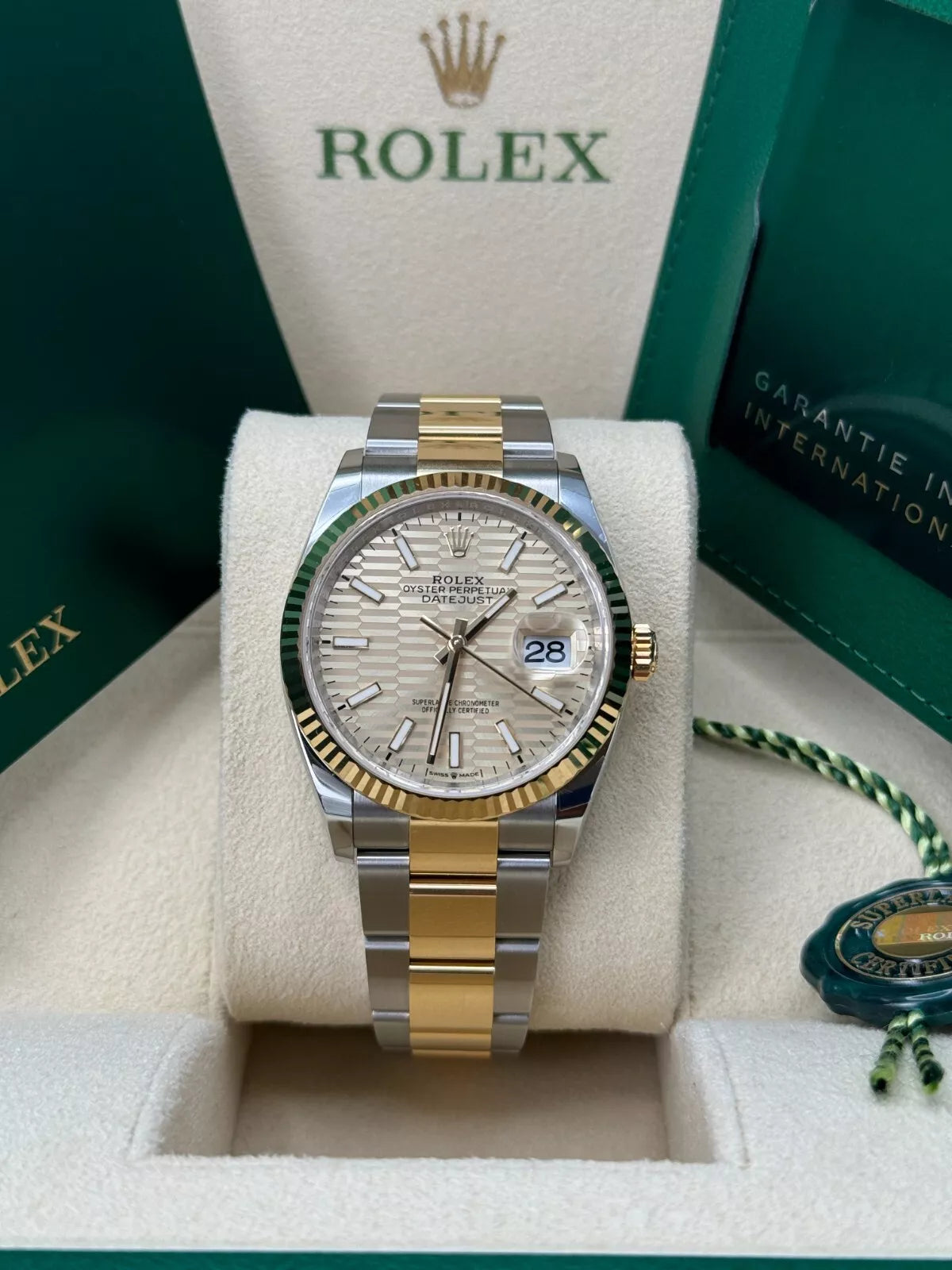 Rolex Datejust 36mm 126233 Golden Fluted Motif 36mm Dial Oyster Bracelet - Image 3