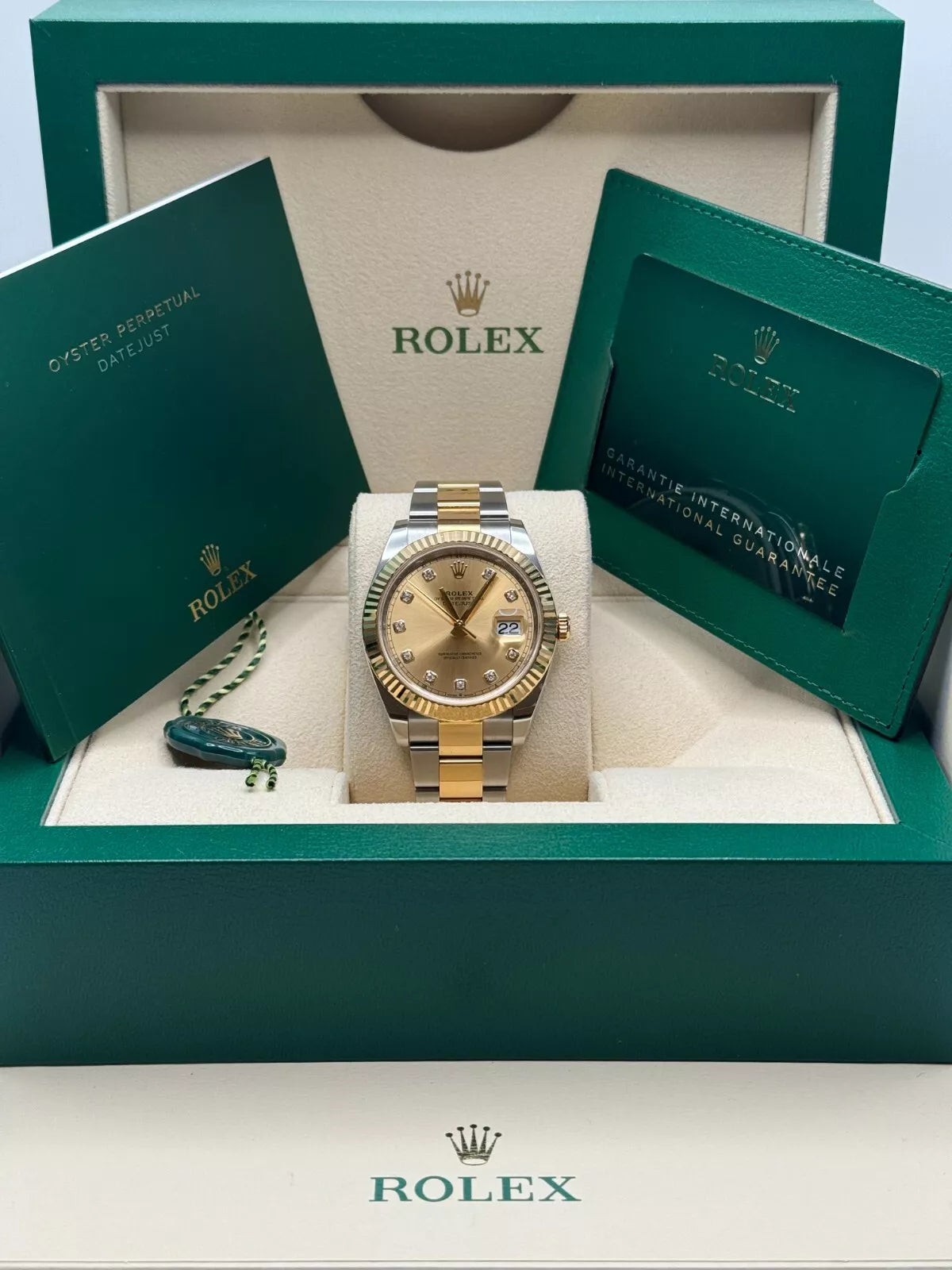 Rolex Datejust 41mm Two-Tone Yellow Gold Fluted Bezel Champagne Diamond Dial Oyster - 126333 - Image 9