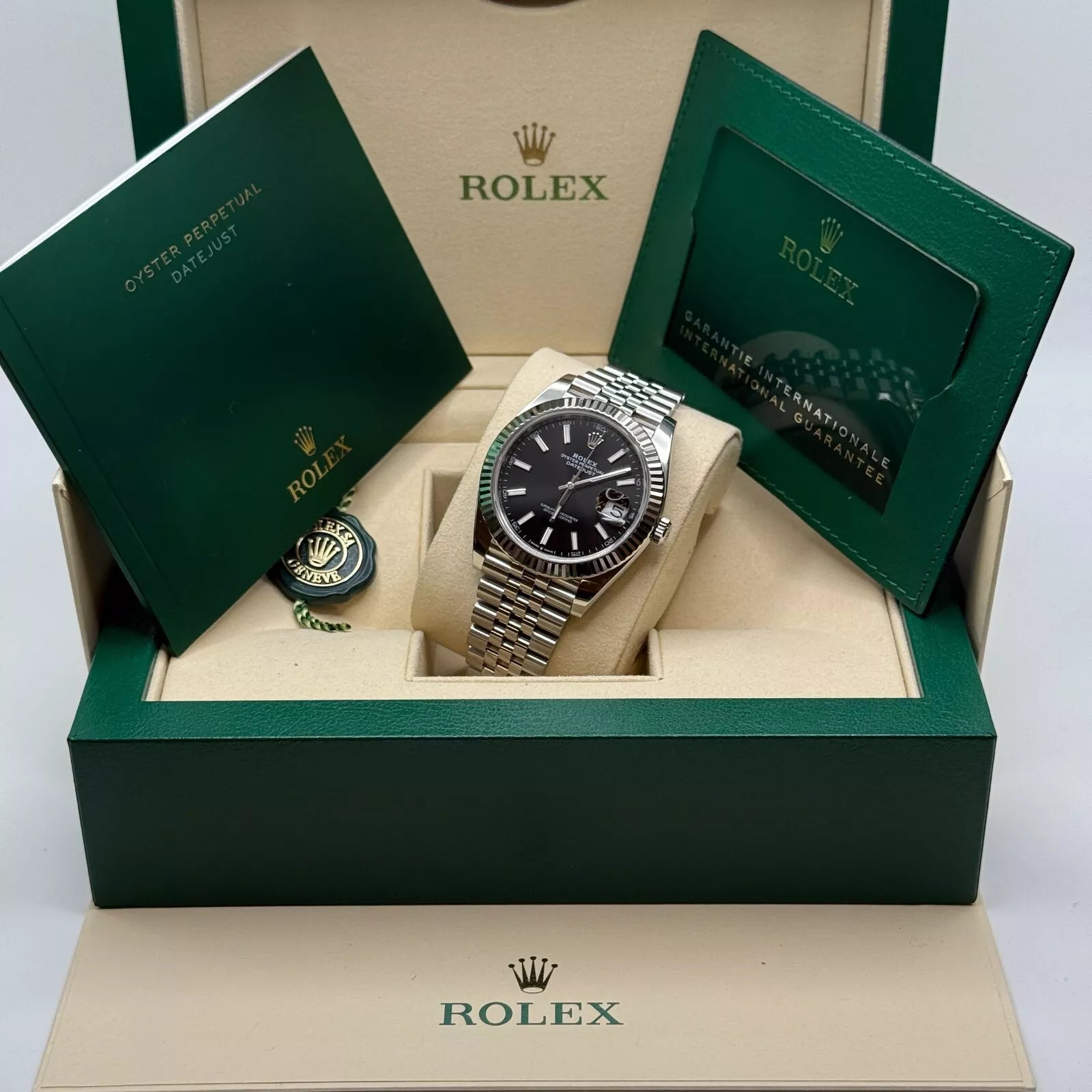 Rolex Datejust Black Index Jubilee 41mm Stainless Steel - 126334 - Image 10