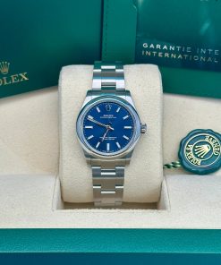 Alternative view of Rolex Oyster Perpetual 28mm 276200-0011 Green Dial Oyster Bracelet Watch