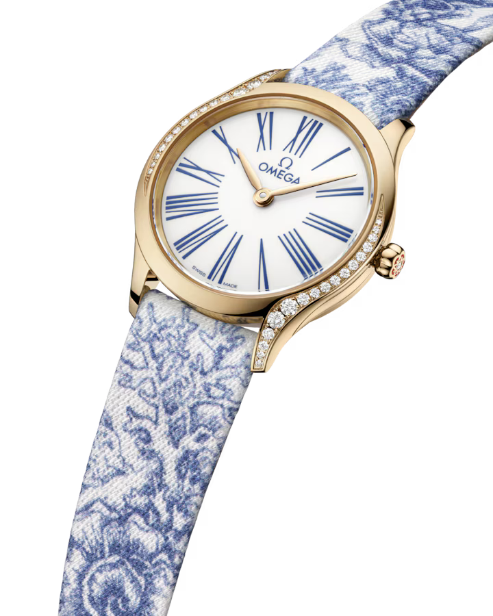 Omega De Ville Mini Trésor 26mm White Dial with Diamonds Moonshine�?18k Rose Gold Strap 428.57.26.60.04.001 - Image 3