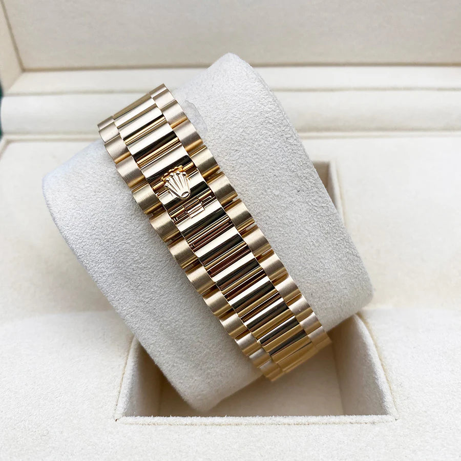 Rolex Day-Date M128238-0045 36mm - Image 8
