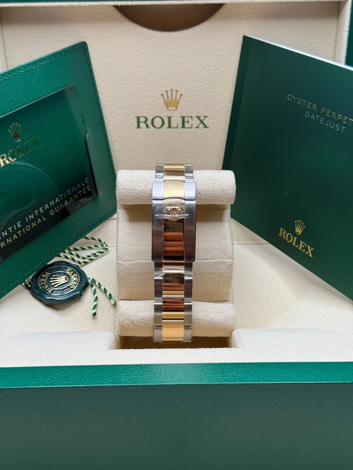 Rolex Datejust 41mm 126333 Black Diamond Jubilee Steel and Yellow Gold Men’s Watch - Image 4