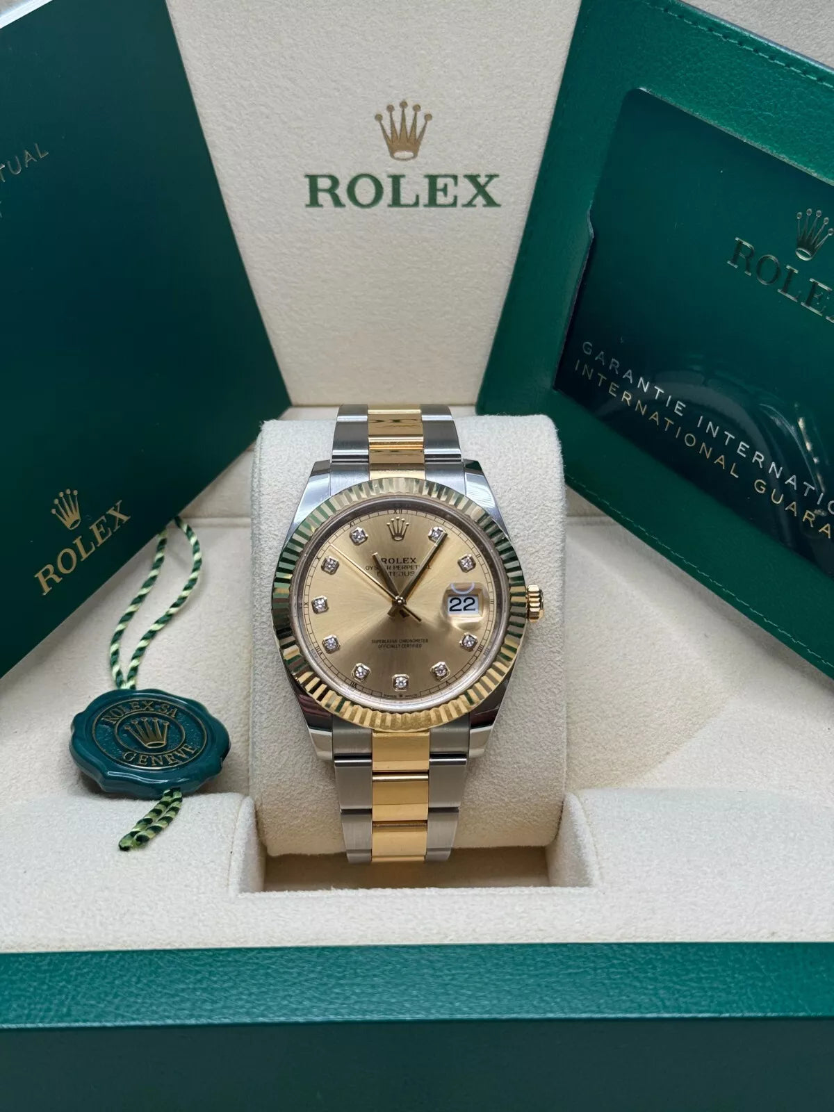 Rolex Datejust 41mm Two-Tone Yellow Gold Fluted Bezel Champagne Diamond Dial Oyster - 126333 - Image 3